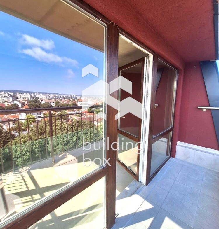 ТРИСТАЕН апартамент в новострояща се сграда - 0