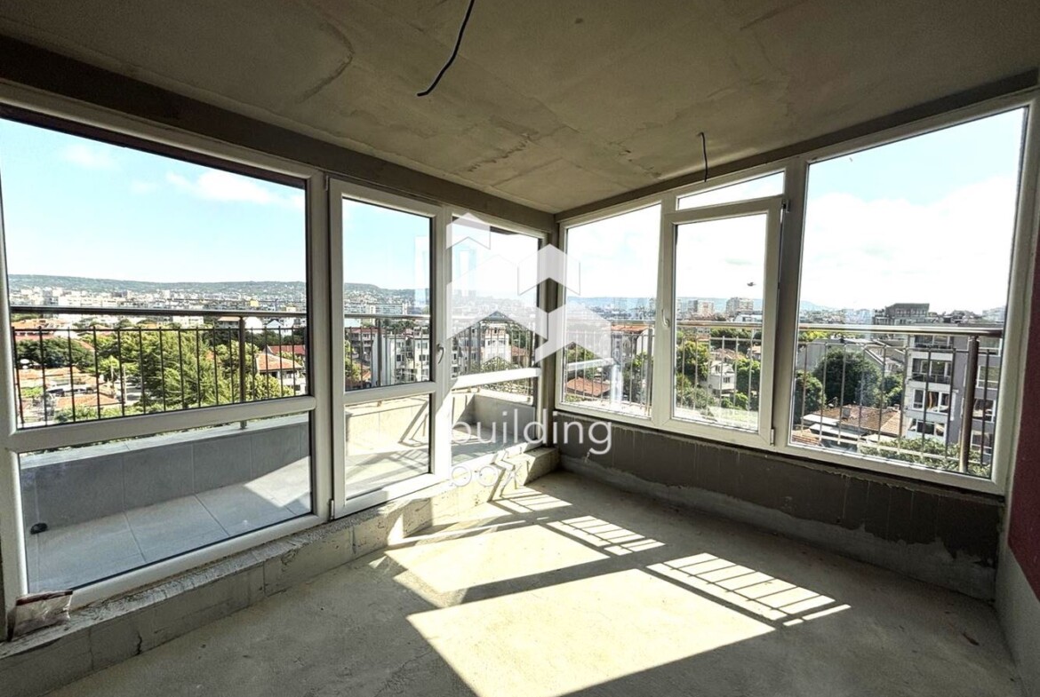 ТРИСТАЕН апартамент в новострояща се сграда - 0