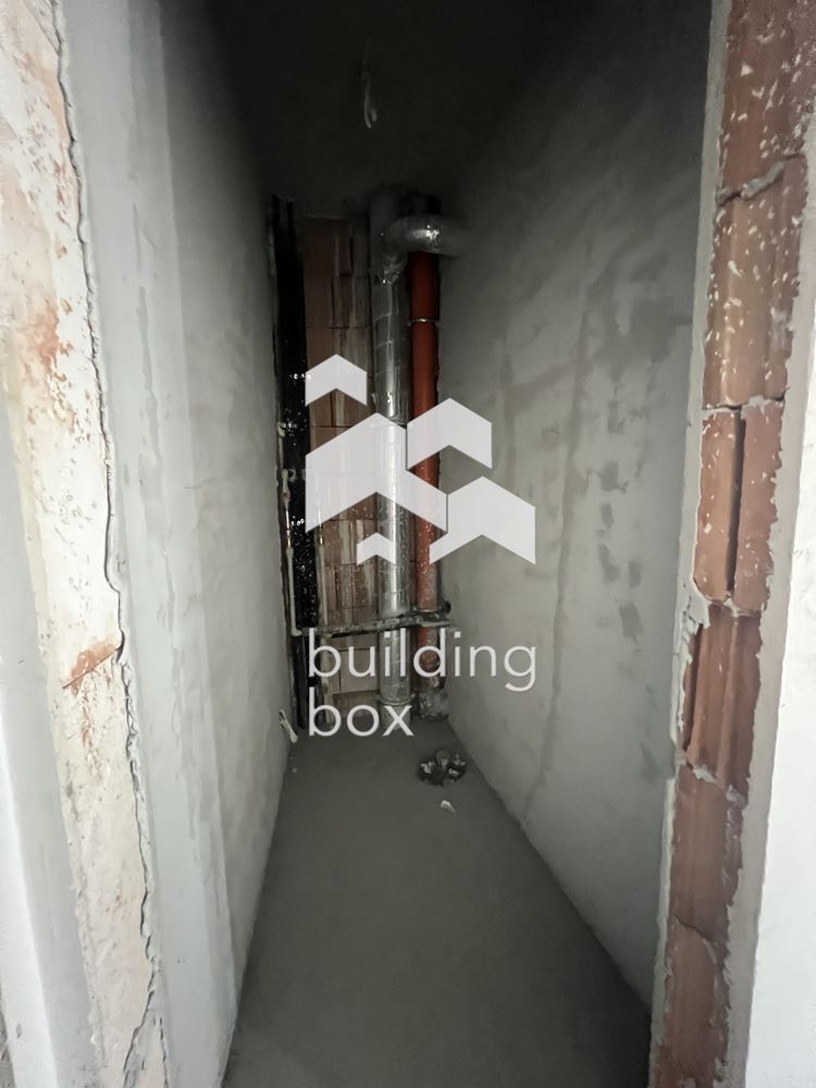 Тристаен апартамент в нова модерна сграда – Централна София - 0