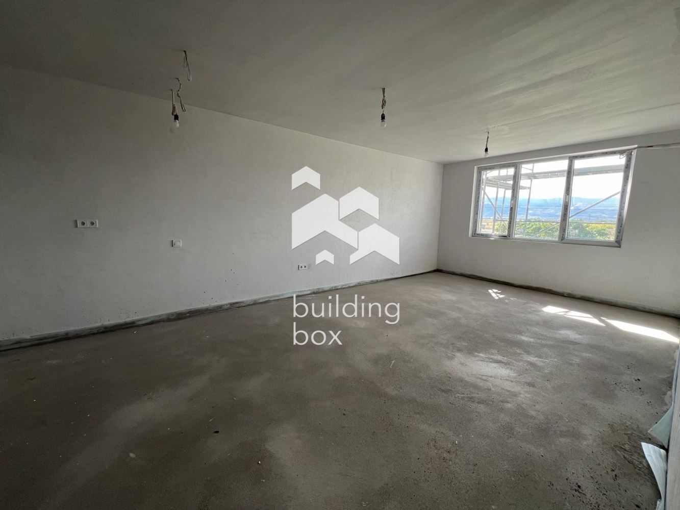 Тристаен апартамент с две паркоместа - гр. Пловдив - 0