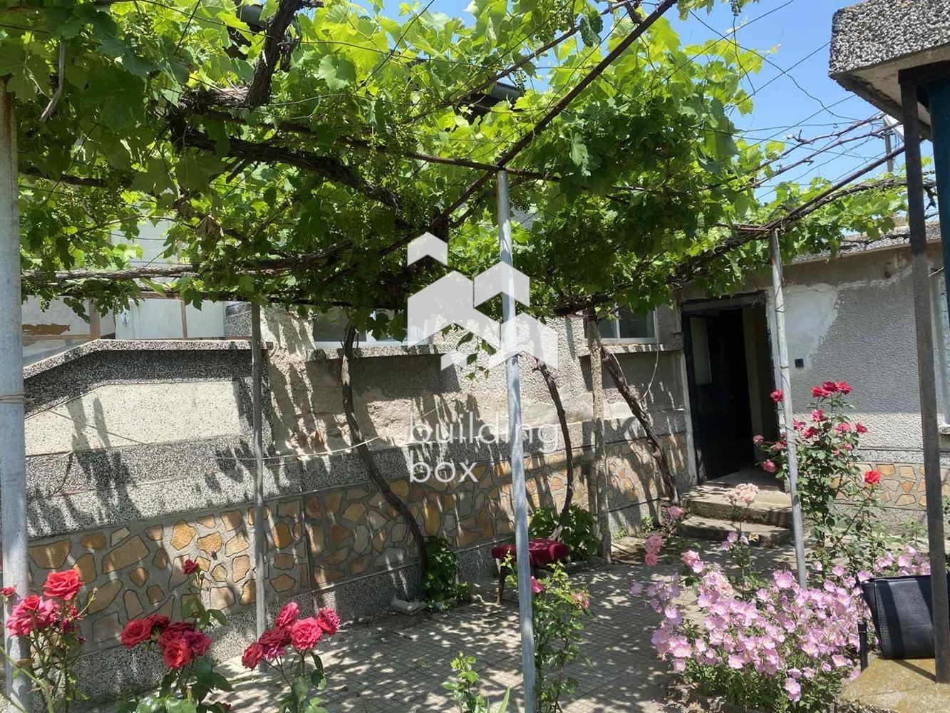 Къща за ремонт - с. Стряма - 0