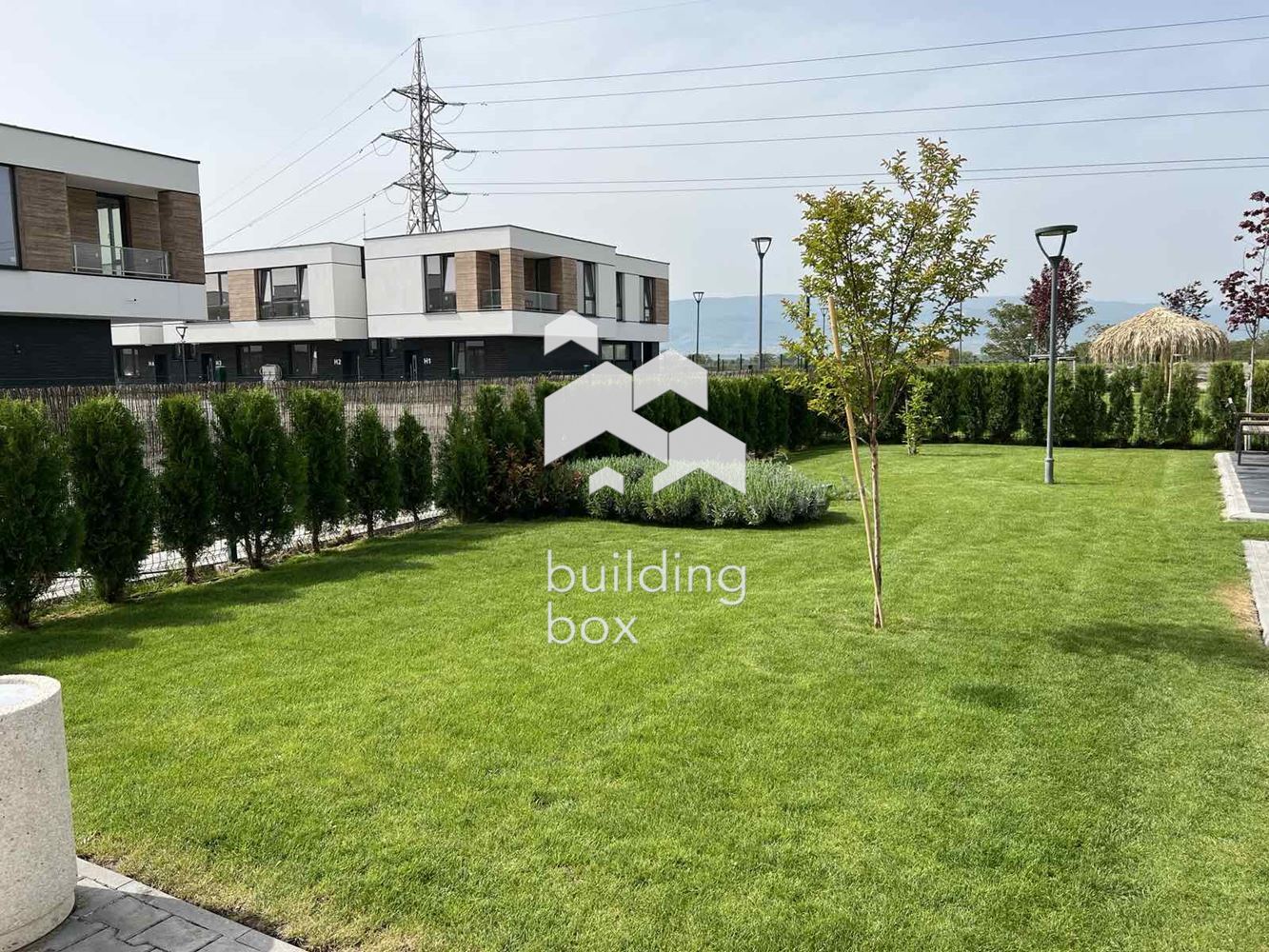 Тристаен апартамент с две паркоместа - гр. Пловдив - 0