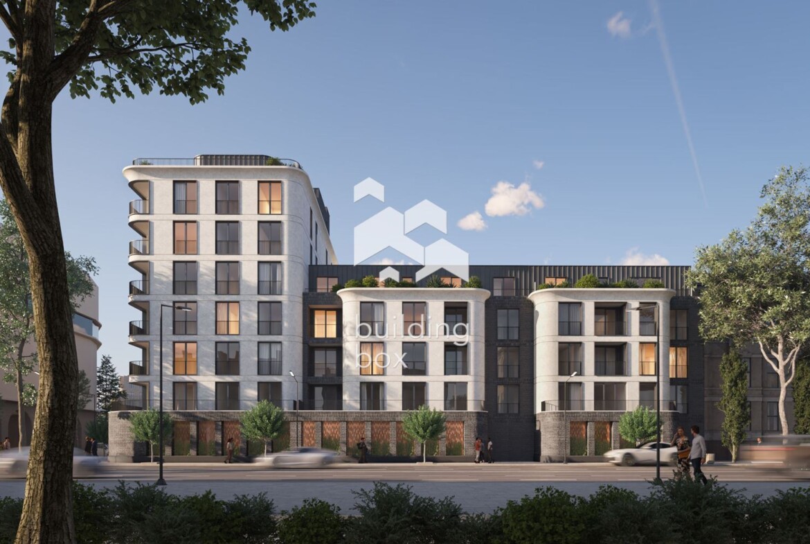 Четиристаен апартамент до "Пеещите фонтани" - 0