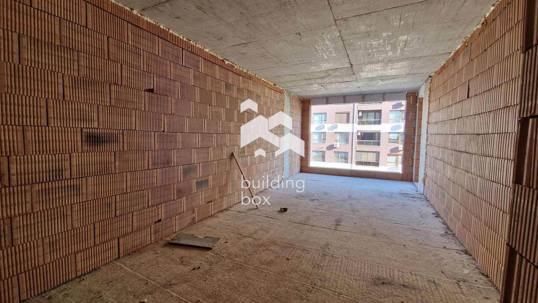 Двустаен апартамент на метри от парк "Лаута" - 0