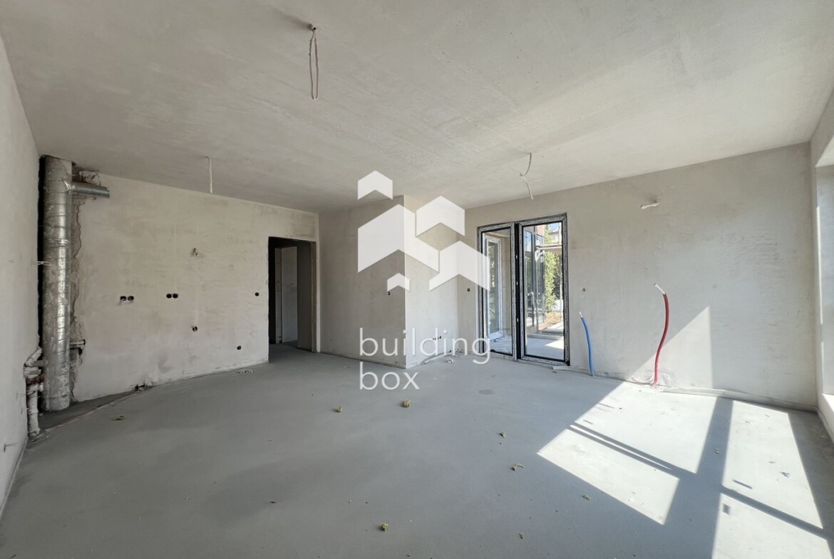 Тристаен апартамент в нова модерна сграда – Централна София - 0