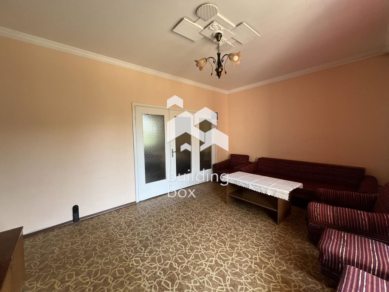 Тристаен апартамент - кв.Тракия - 0