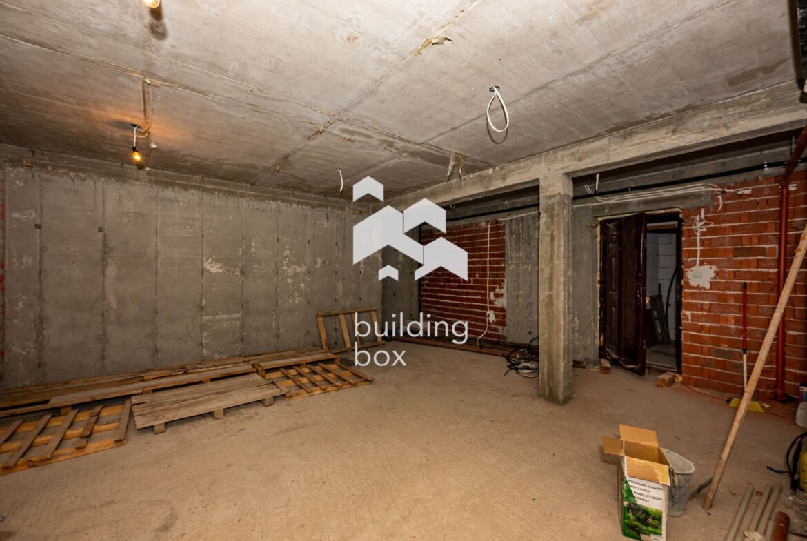 Триетажна къща - с. Марково - 0