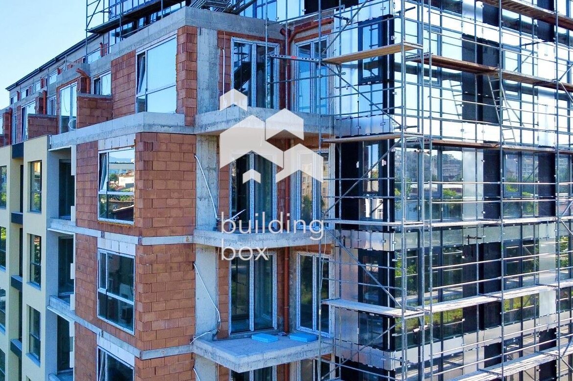 Тристаен апартамент в нова модерна сграда – Централна София - 0