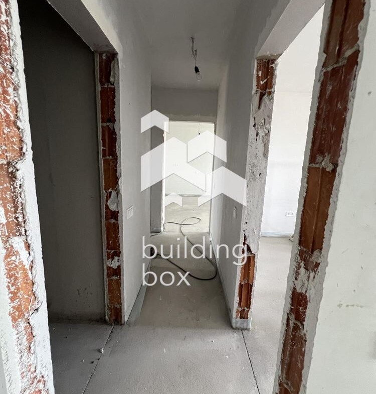 Тристаен апартамент с две паркоместа - гр. Пловдив - 0