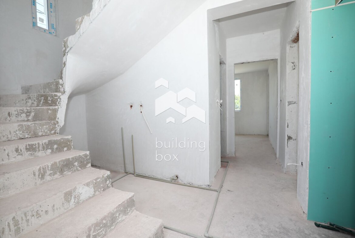 Къща в гр. Костинброд - 0