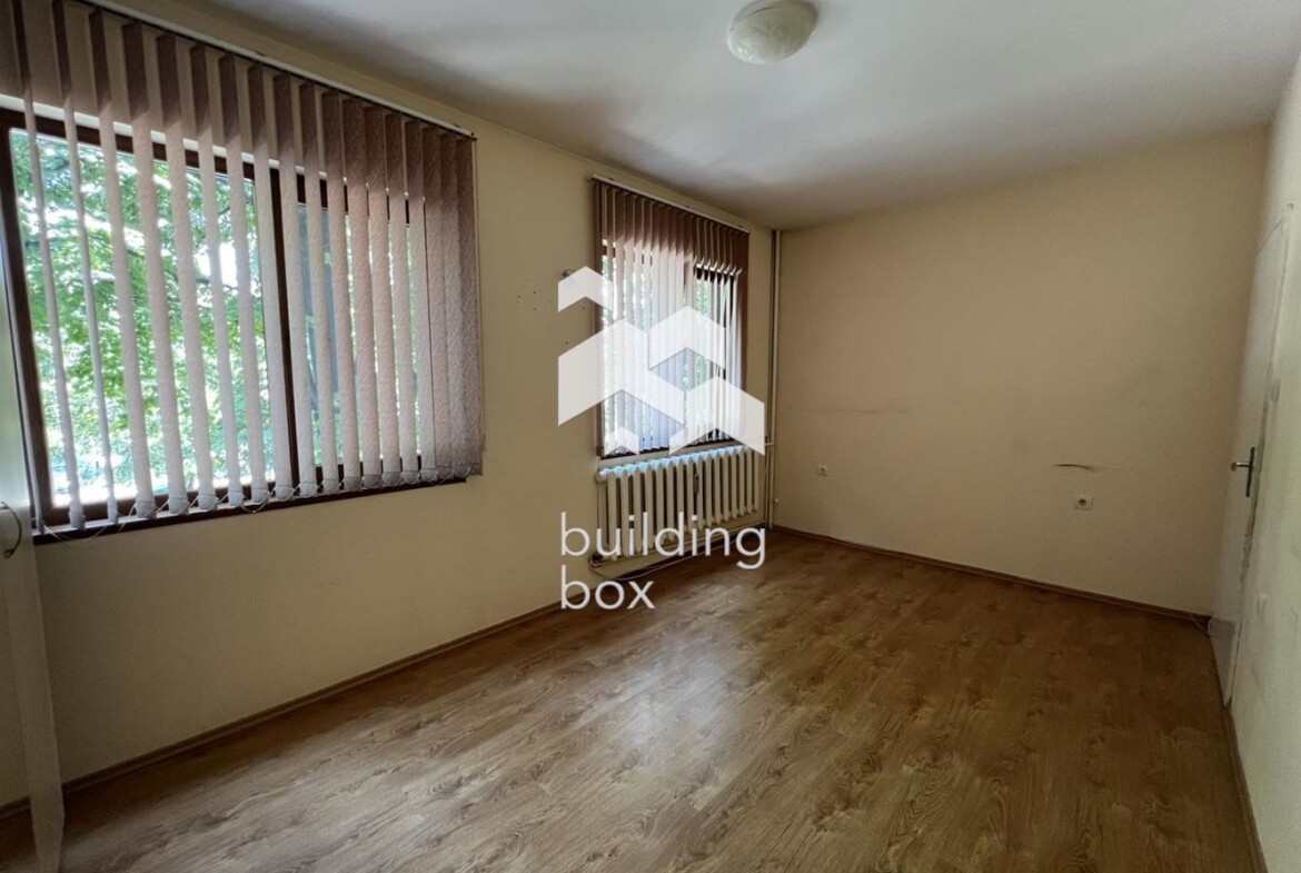 Тристаен апартамент - кв.Тракия - 0