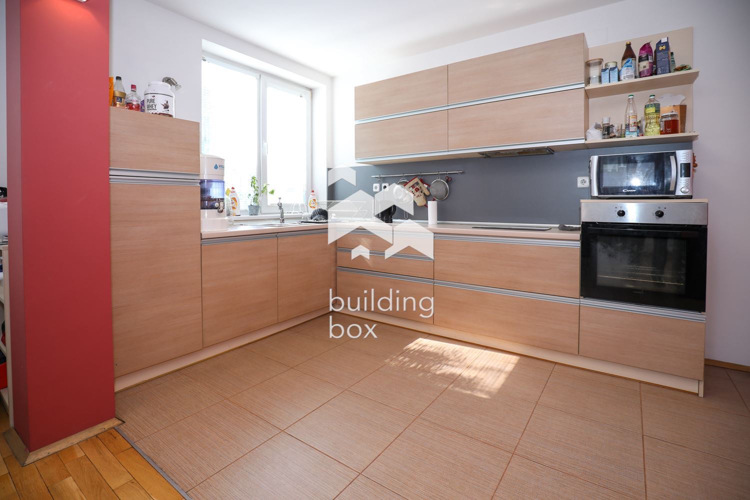 Тристаен апартаменти в сърцето на София - 0