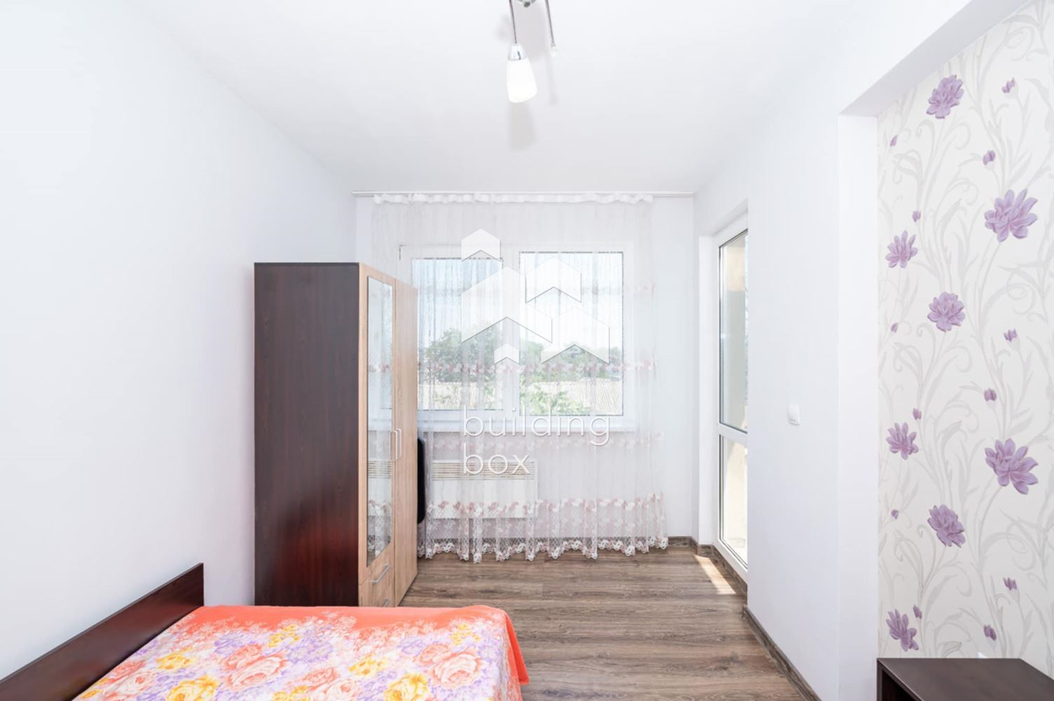 Тристаен обзаведен апартамент - кв. "Кючук Париж" - 0