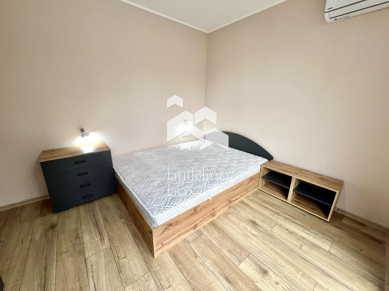 Тристаен апартамент в Център - 0