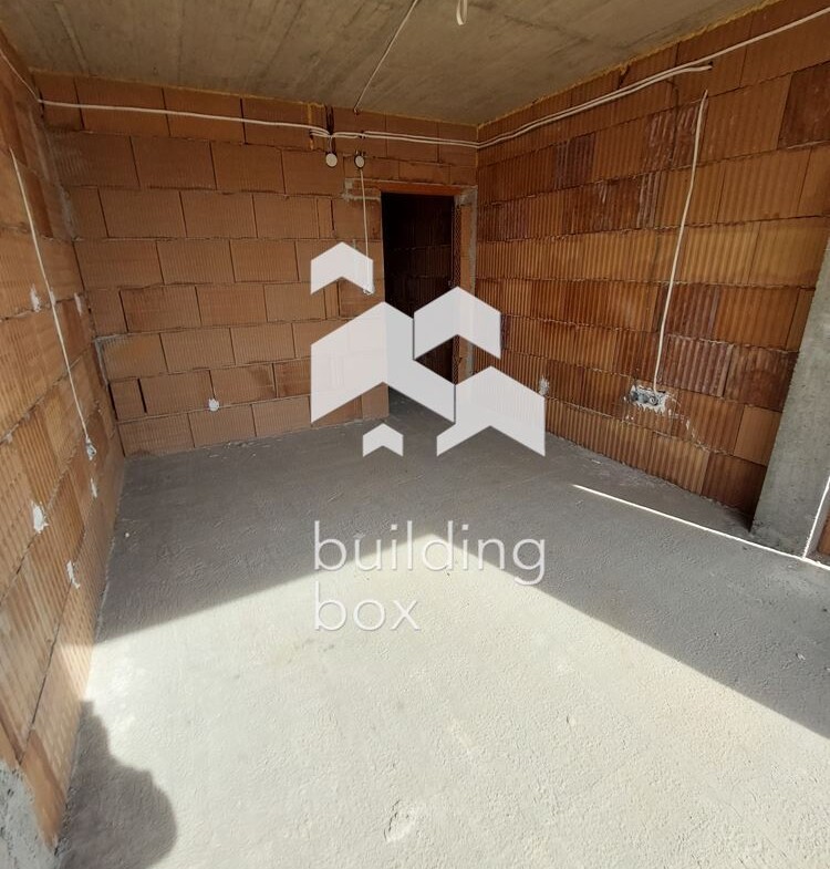 Тристаен апартамент - кв. Младежки хълм - 0