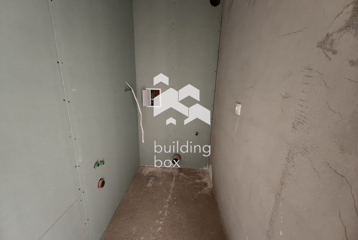 Тристаен апартамент с АКТ 16 - кв. Южен - 0