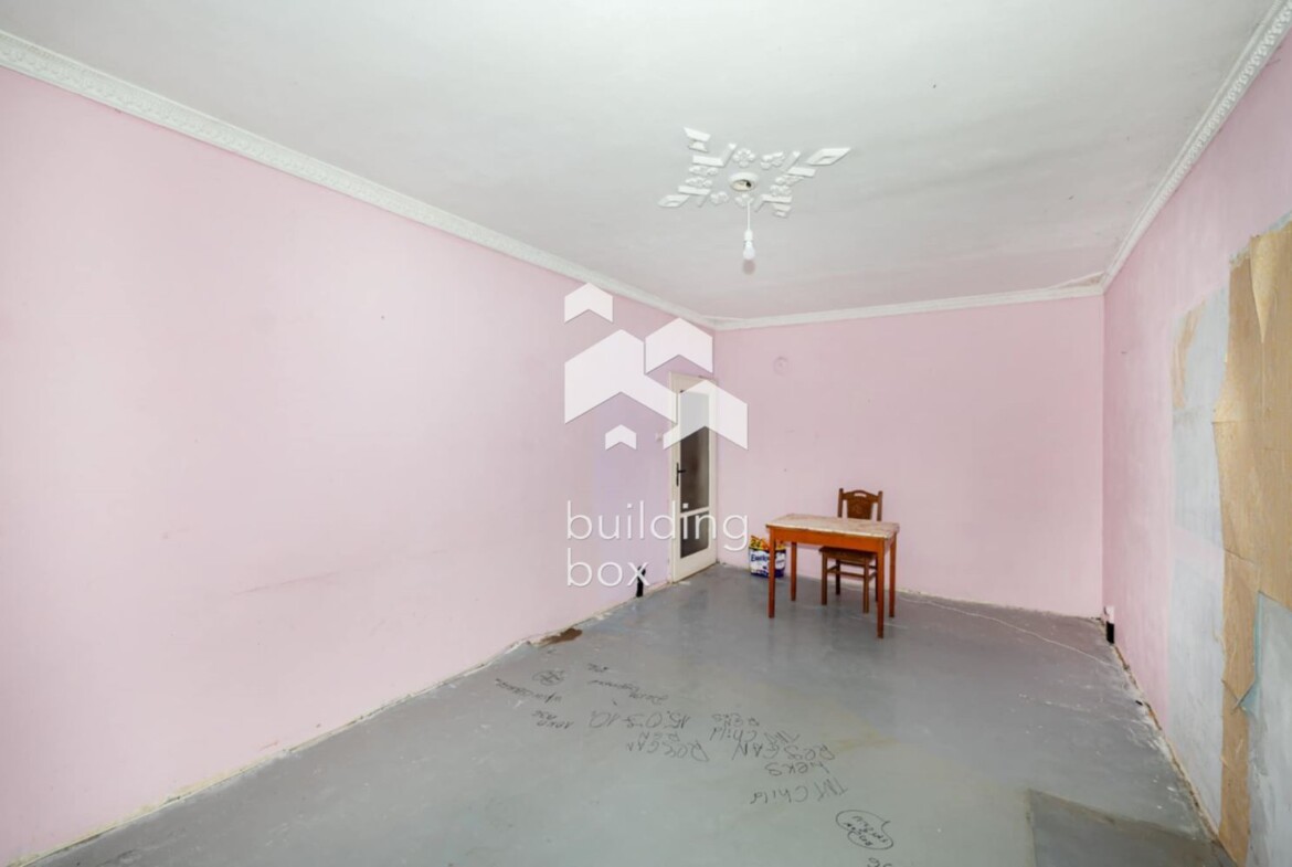 Двустаен апартамент - кв. "Въстанически" - 0