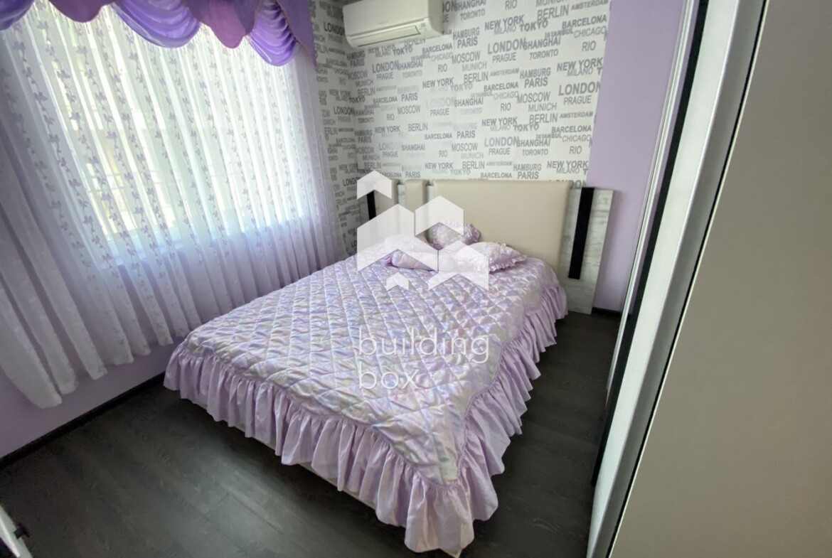 ТРИСТАЕН обзаведен апартамент - 0