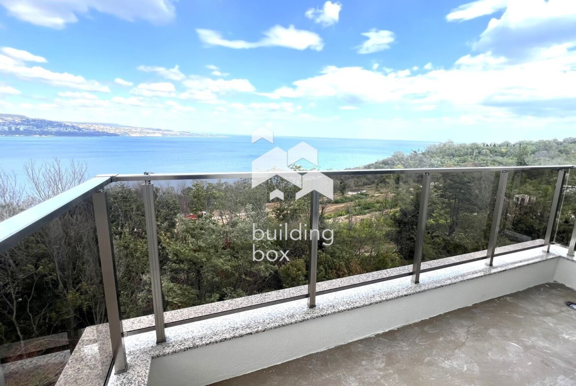 Тристаен апартамент с безкомпромисно качество - 0