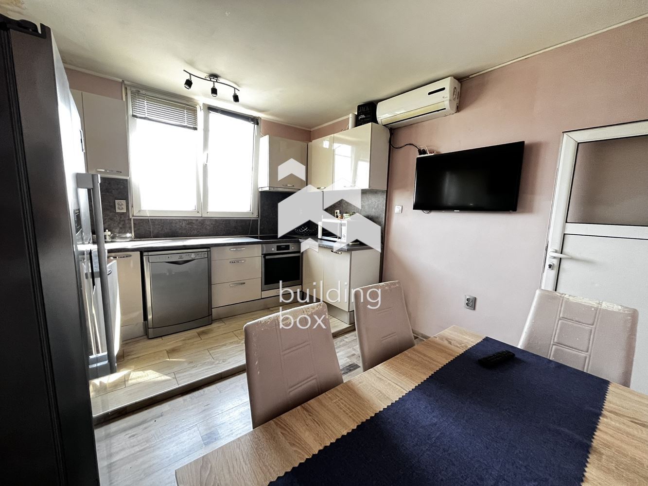 Обзаведена гарсониера - гр. Пловдив - 0