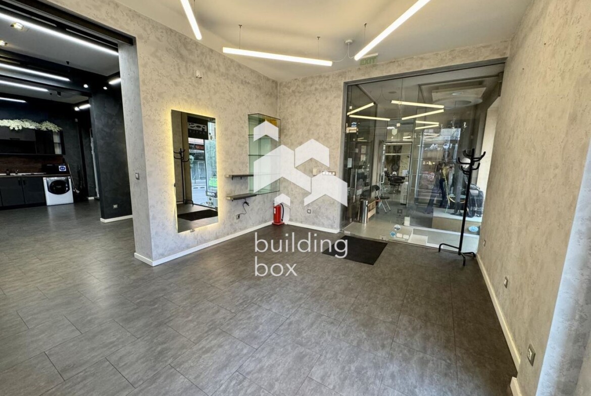 Салон за красота в идеален център - 0