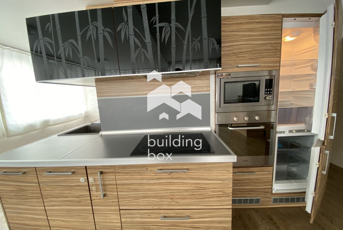 ТРИСТАЕН обзаведен апартамент - 0