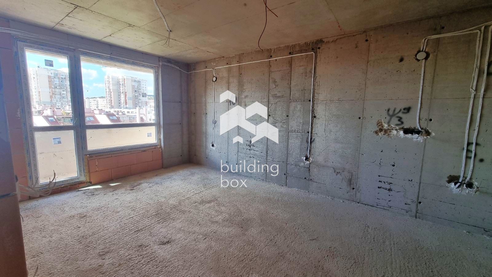 Двустаен западен апартамент в сграда с Акт 14. - 0