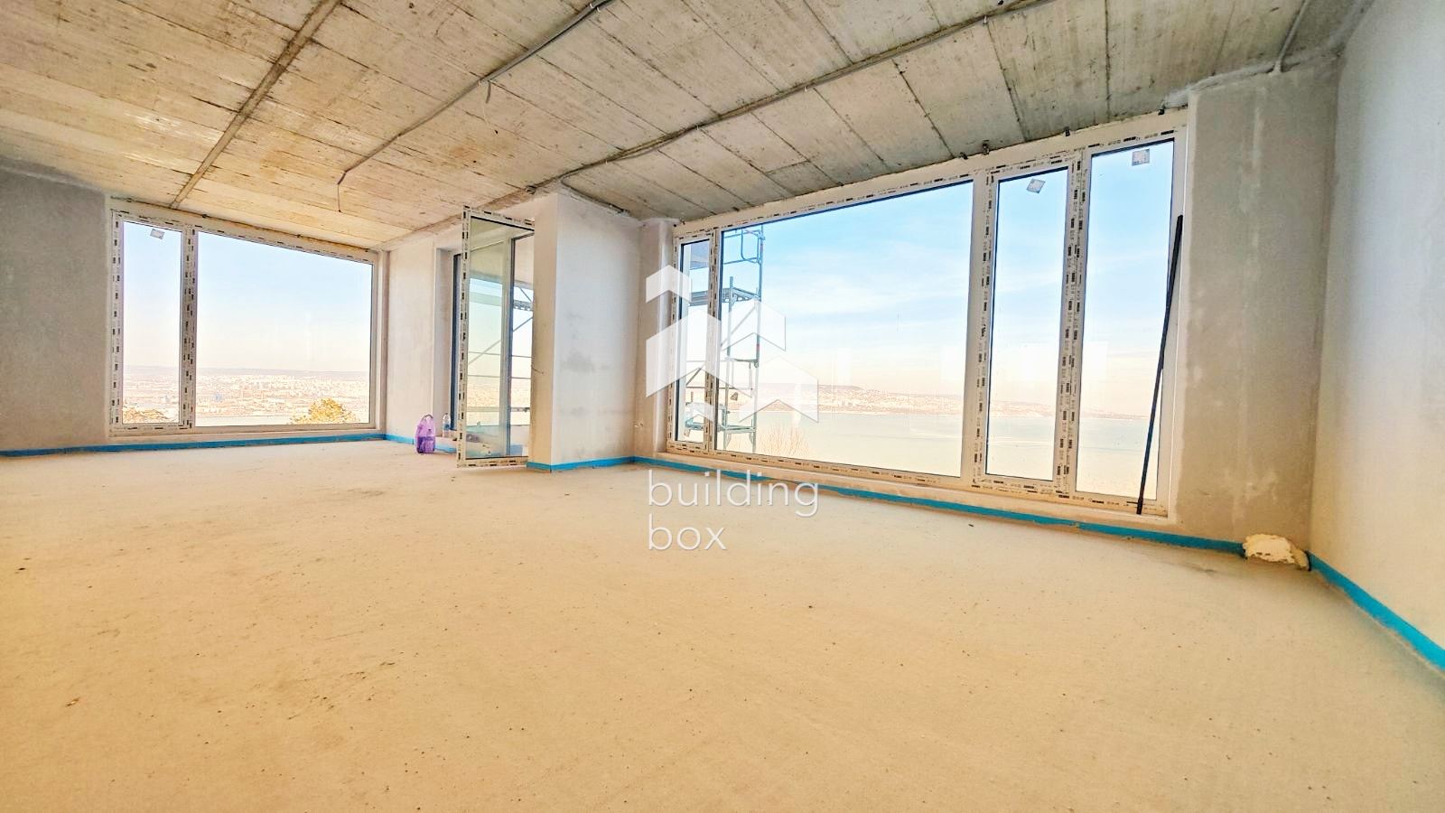 Тристаен апартамент с безкомпромисно качество - 0