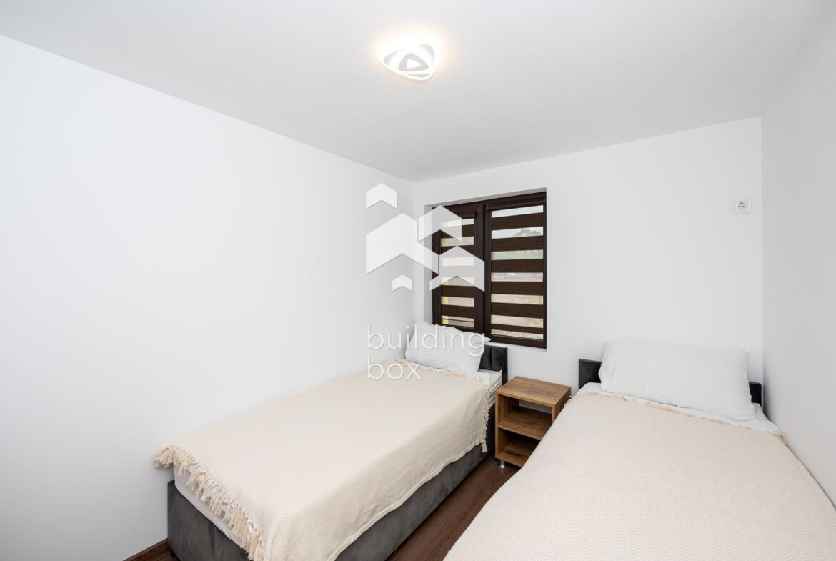 Луксозен имот в с. Старосел - 0