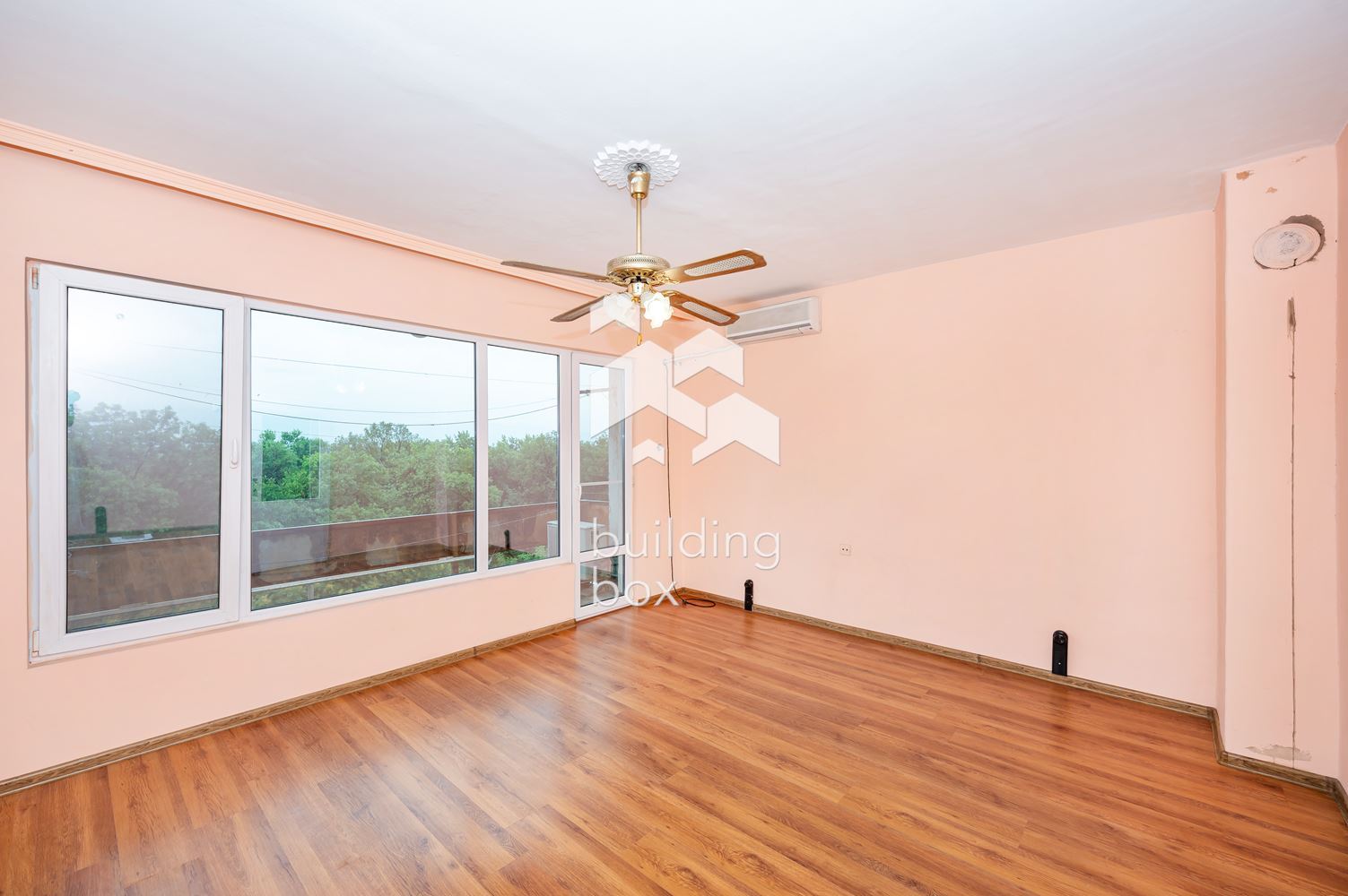 Двустаен апартамент – кв. Христо Смирненски