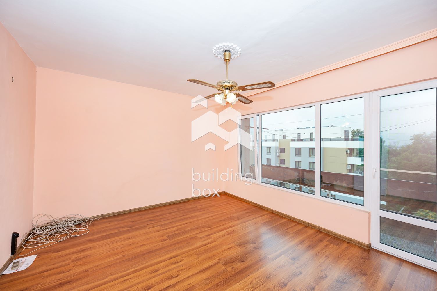 Двустаен апартамент - кв. Христо Смирненски - 0