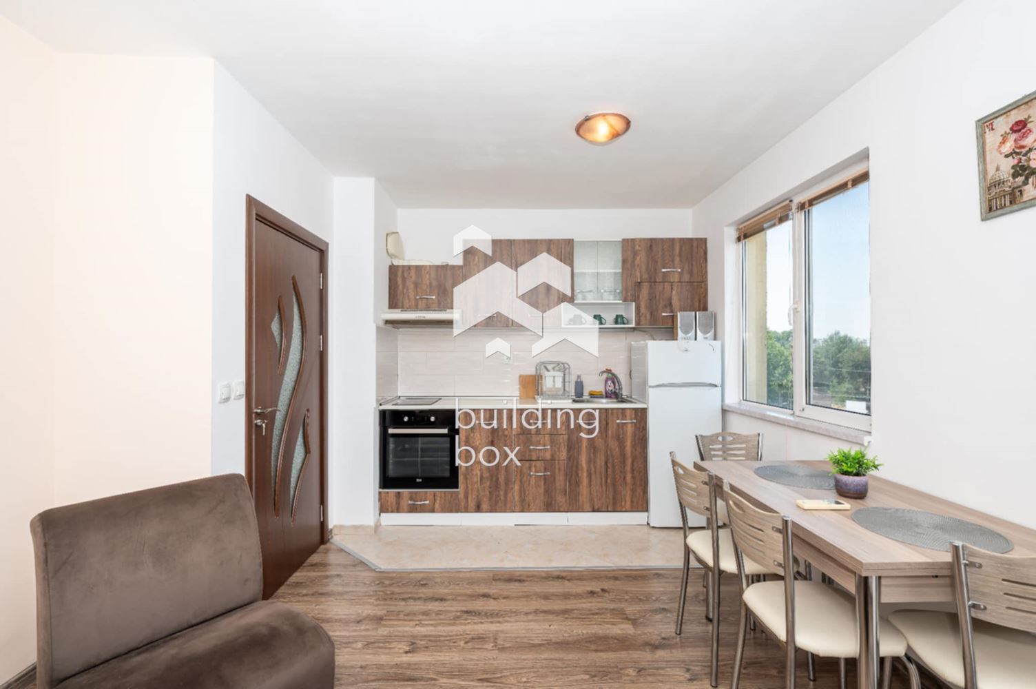 Тристаен обзаведен апартамент - кв. "Кючук Париж" - 0