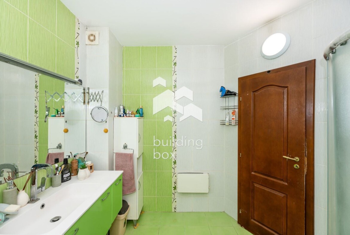 Тристаен апартамент - "Райски кът 1" - 0