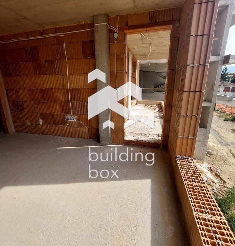 Тристаен апартамент - кв. Младежки хълм - 0