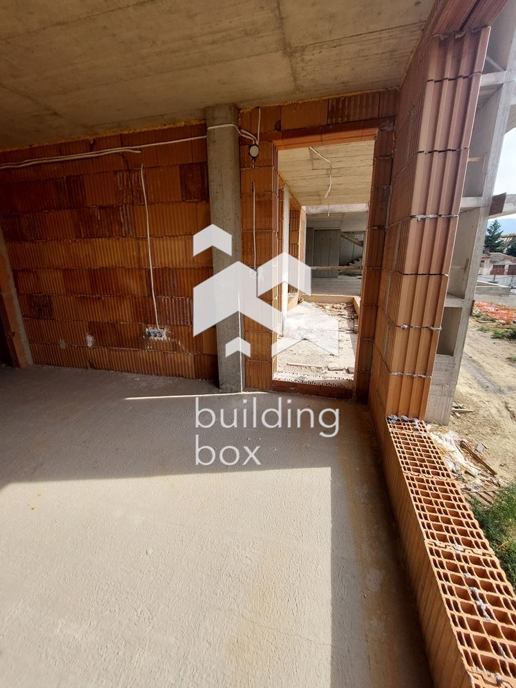 Тристаен апартамент - кв. Младежки хълм - 0