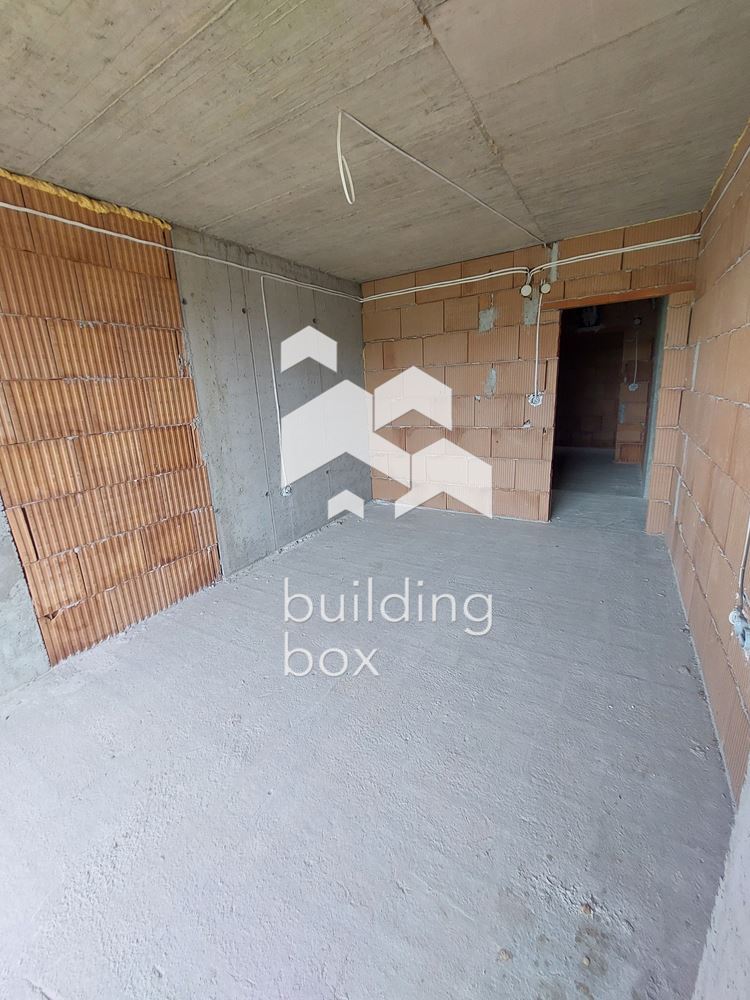 Тристаен апартамент - кв. Младежки хълм - 0