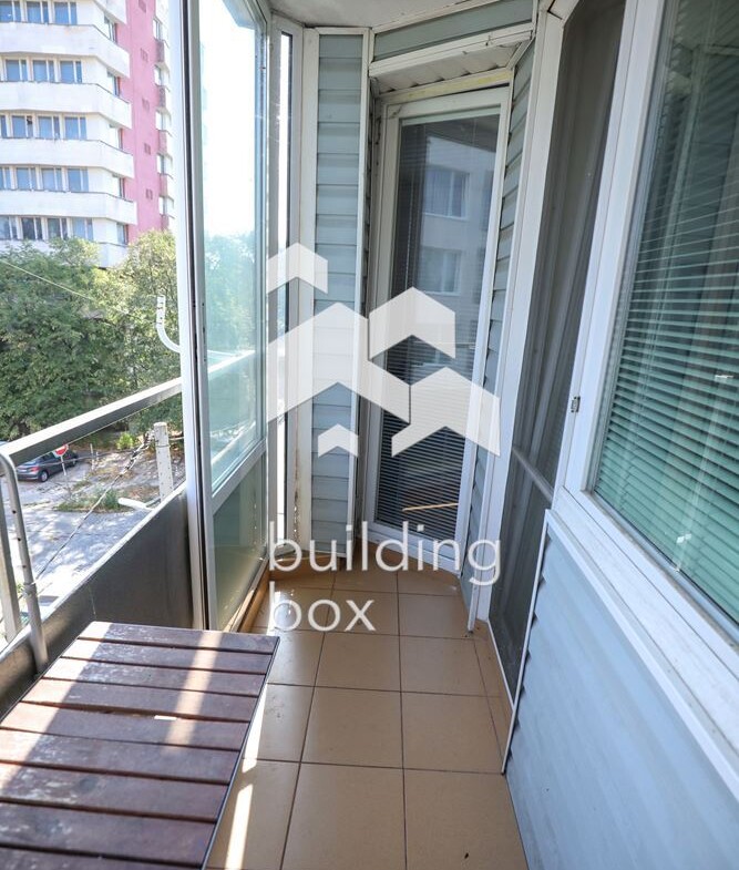 Тристаен апартаменти в сърцето на София - 0