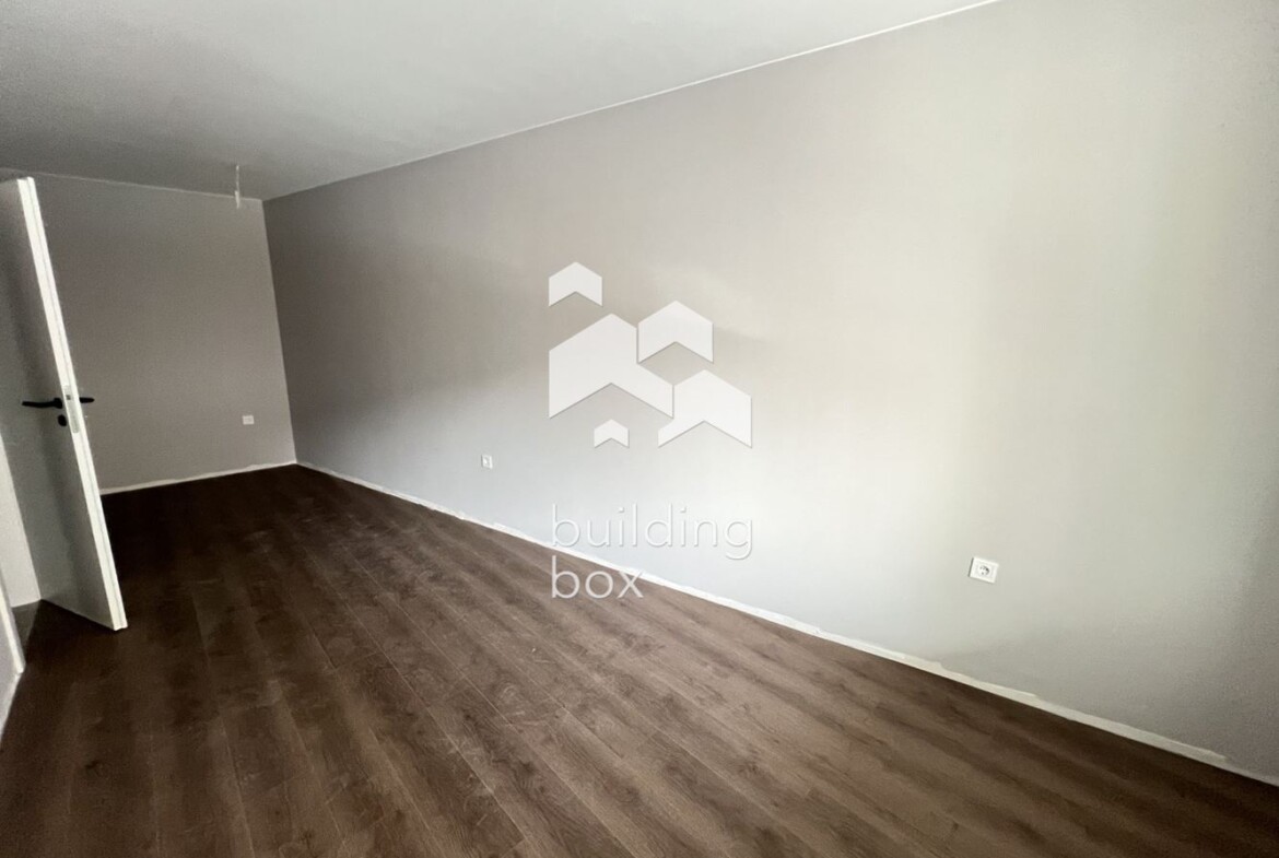 Продава 3-стаен - 0