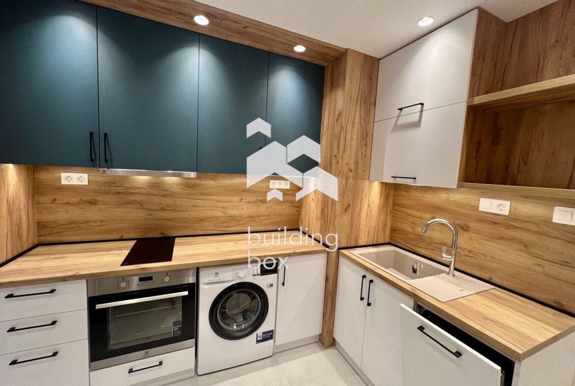 Двустаен апартамент в Лозенец - 0