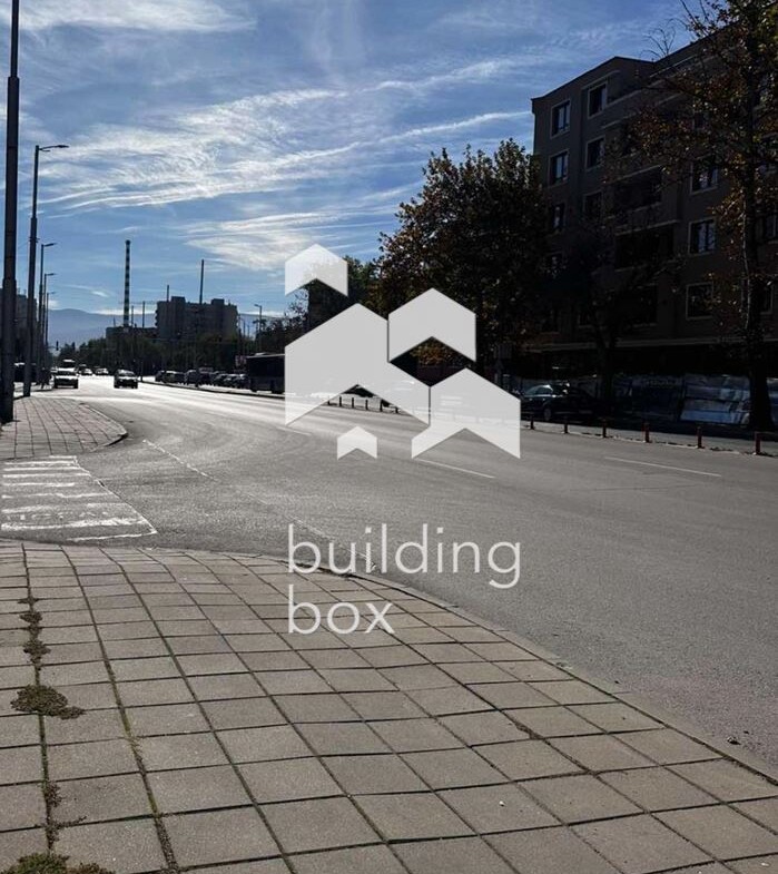 Парцел за жилищна сграда до 13 ет. - 0