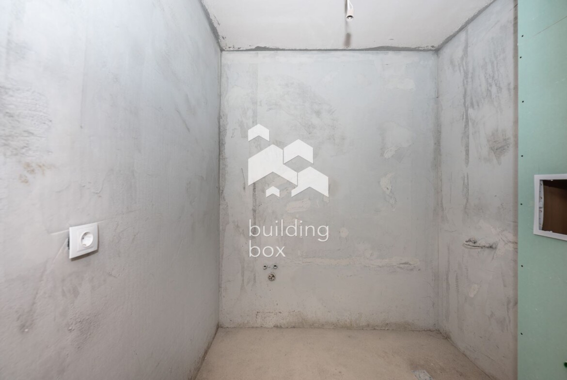 Тристаен апартамент с АКТ 16 - кв. "Южен" - 0