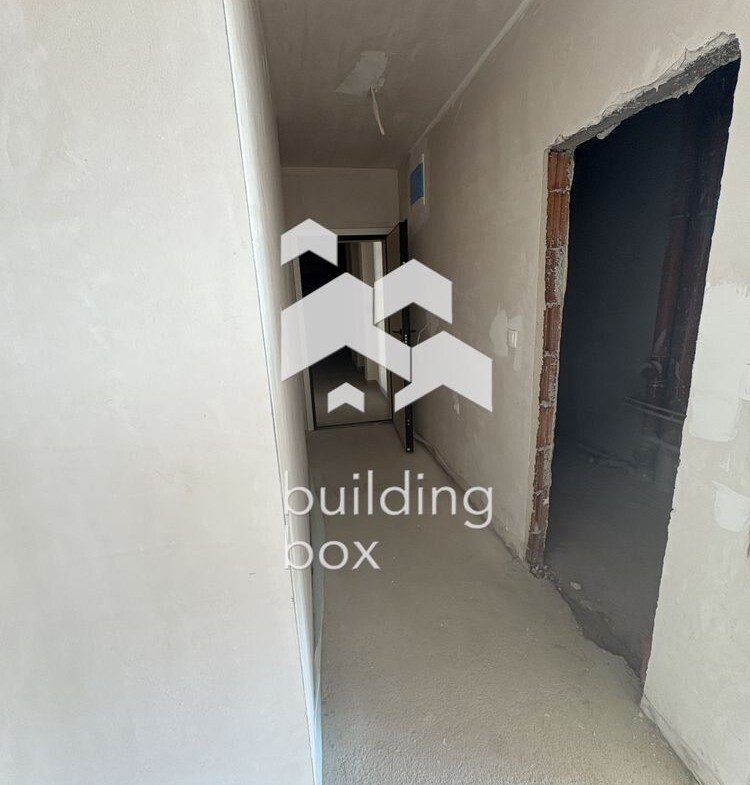 Тристаен апартамент с АКТ16 - кв. Тракия - 0