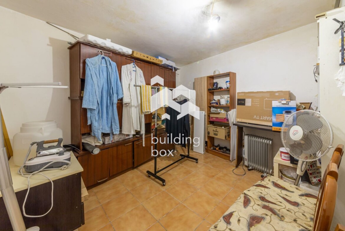 ДВУстаен апартамент в Гръцка махала - 0