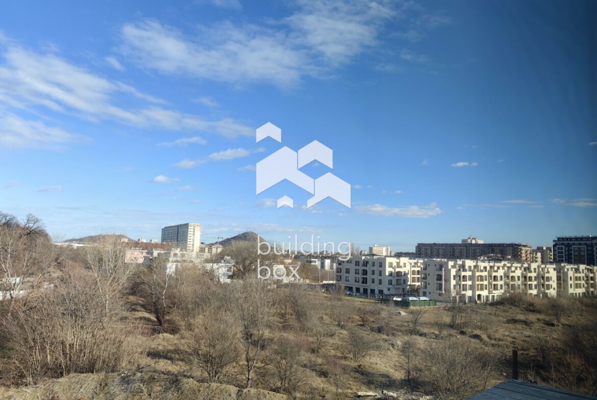 Четиристаен апартамент - кв. Христо Смирненски - 0