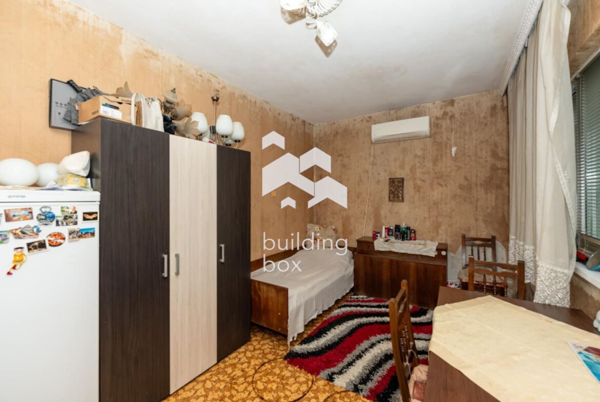 Просторен тристаен панел - кв. "Южен" - 0