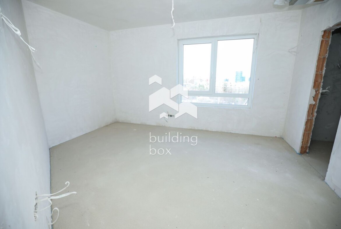 Продава 4-стаен - 0