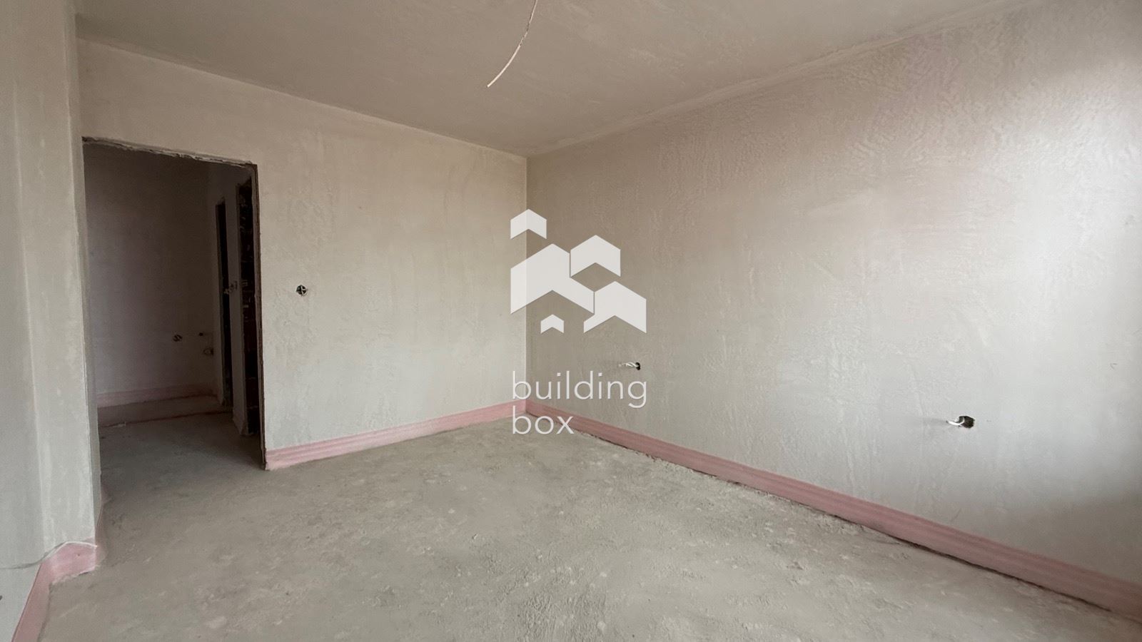 Тристаен апартамент в район Южен - 0