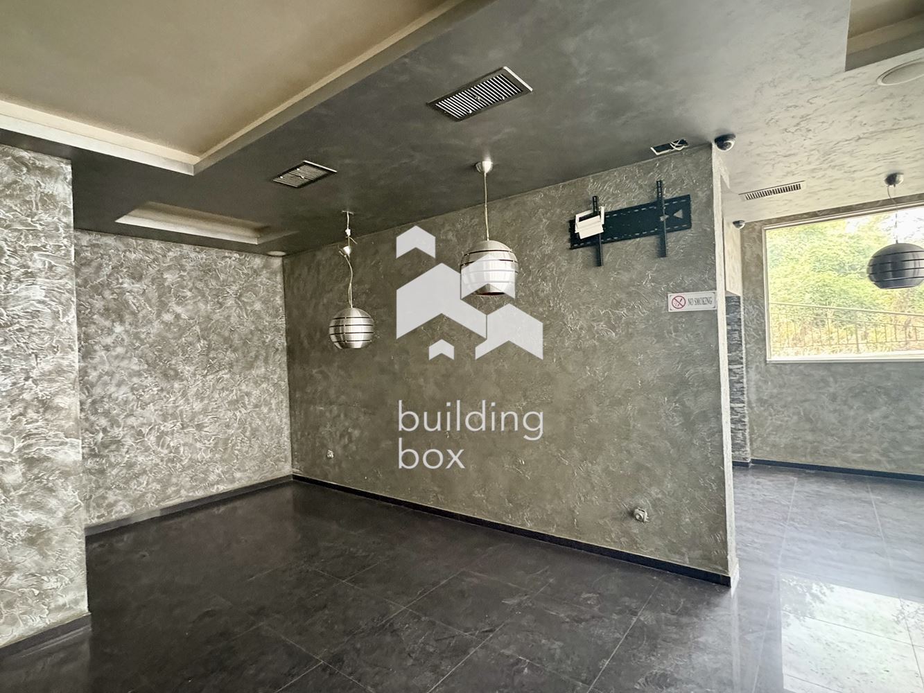 Заведение под наем в жк. Овча купел 2 - 0