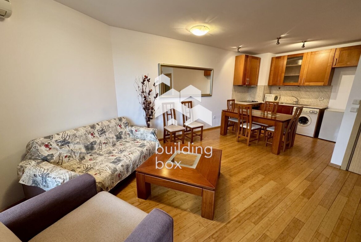 Двустаен апартамент в Изток, точно до метро - 0