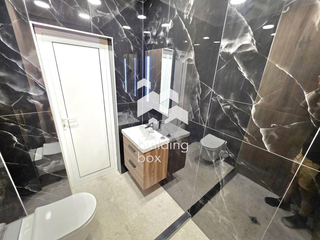 3-стаен - Варна, Зимно кино Тракия - 0